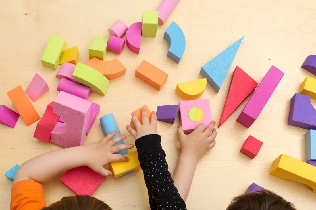 Les Bienfaits des Jouets en Bois Naturel Montessori - Le Bon Plan