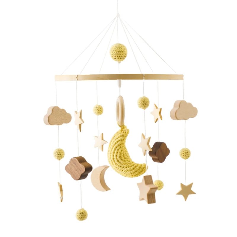 Mobile en bois pour bébé - jouetsbebe.com