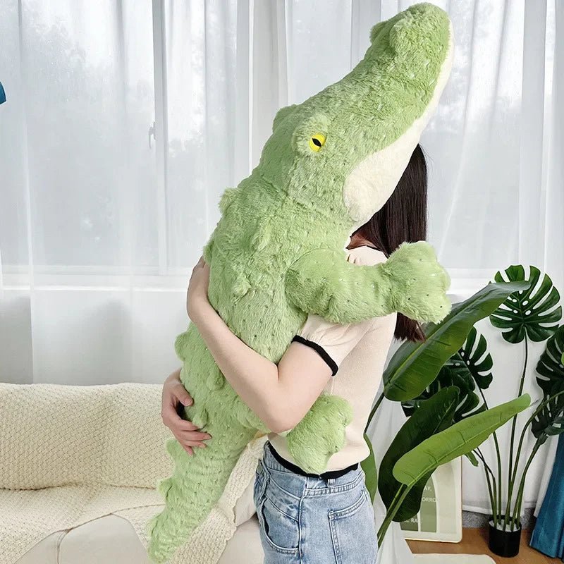 Peluche Crocodile Géante 50 - 110 cm – Coussin Alligator Ultra Doux - jouetsbebe.com